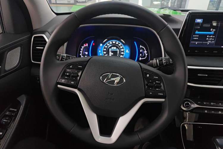 Used Hyundai Tucson 2020 280TGDi Two-Wheel-Drive GLS Fashion Edition China VI Standard
