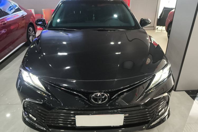 Used Toyota Camry 2021 2.0G Luxury Edition
