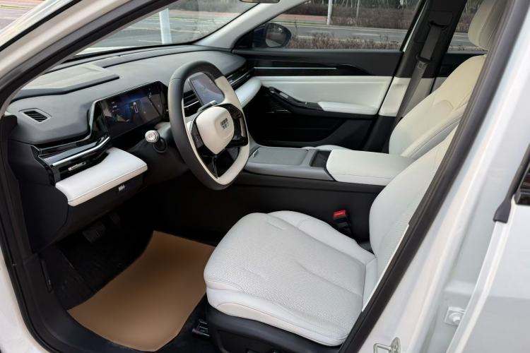 Used  L6 2023 125km Starship
