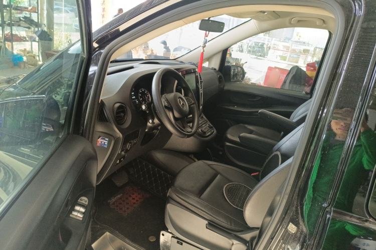 Used Mercedes-Benz Vito 2018 2.0T Elite Version 7 Seats China VI Emission Standard