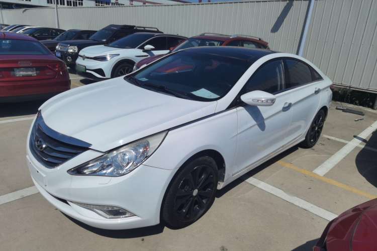 Used Hyundai Sonata 2013 2.4L Automatic Luxury Version China IV Standard
