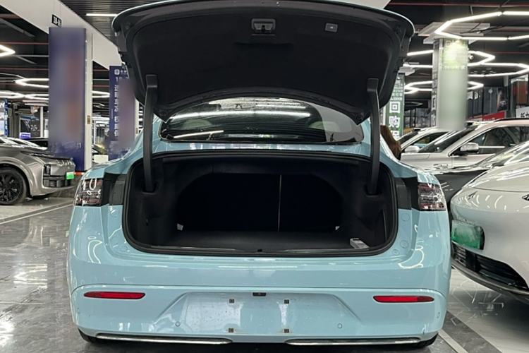 Used Hima Luxeed S7 2025 705 km Pro
