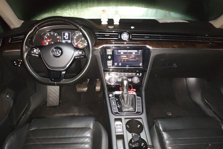 Used Volkswagen Magotan 2019 330TSI DSG Luxury Model China V Standard
