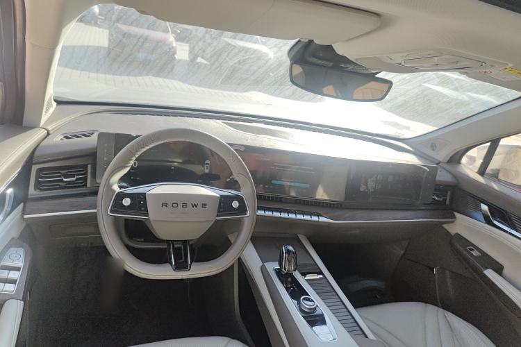 Used Roewe RX9 2023 2.0T All-Wheel-Drive Luxury Edition
