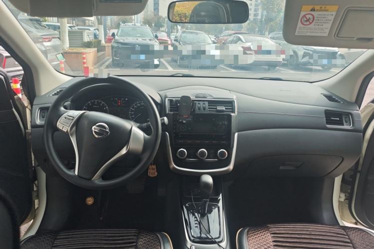 Used Nissan Tiida 2021 1.6L CVT Cool Edition
