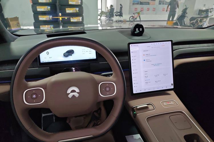 Used Nio ES8 2023 75 kWh Executive Edition
