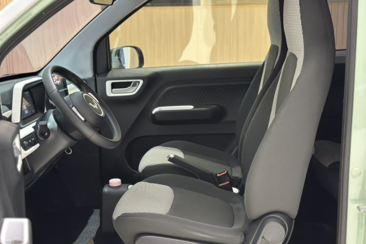 Used Wuling Hongguang MINIEV 2024 3rd Generation 215km Advanced Version
