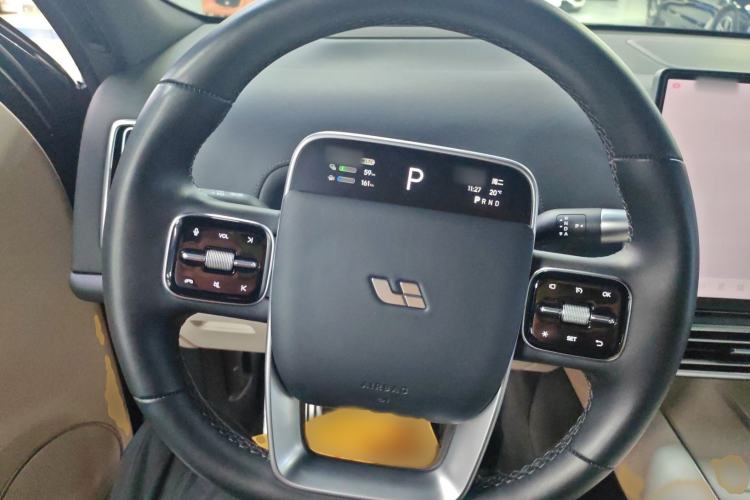 Used Li Auto L8 2023 Pro Model
