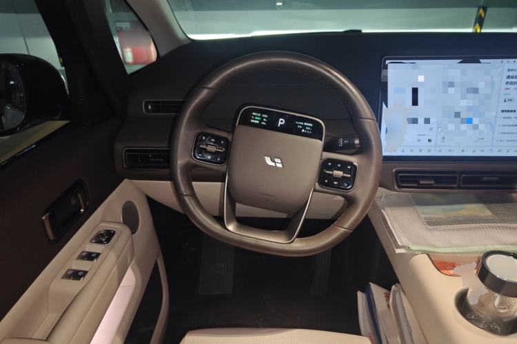 Used Li Auto MEGA 2024 Ultra Model
