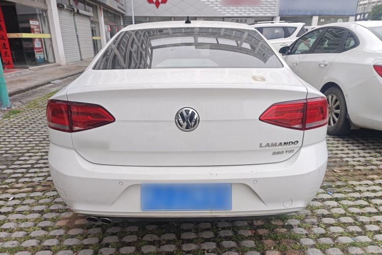 Used Volkswagen Lamando 2017 280TSI DSG Comfort Edition
