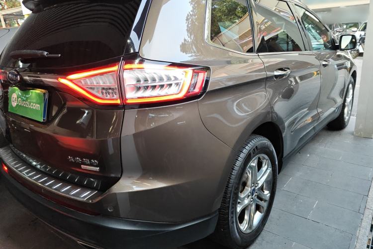 Used Ford Edge 2016 EcoBoost 245 Two-Wheel-Drive Titanium 7-Seater