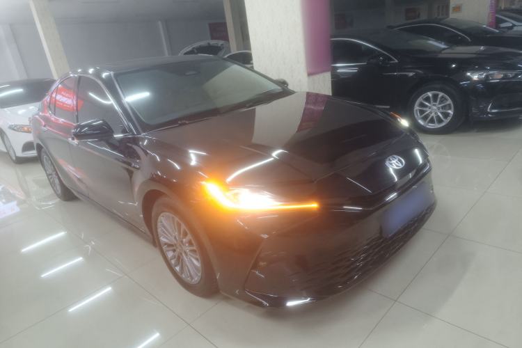 Used Toyota Camry 2024 Dual-Motor 2.0 HGVP Luxury Edition