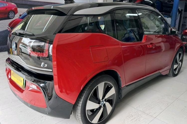 Used BMW i3 2020 Fast Charging and Smooth Driving Edition
