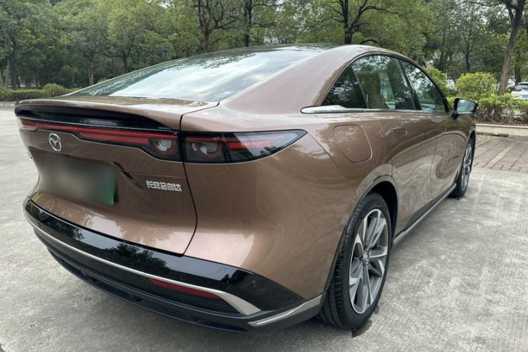 Used Mazda EZ-6 2024 Range-Extended 200 Luxury Edition