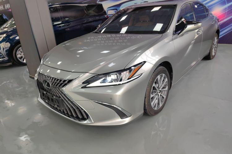 Used Lexus ES 2022 200 Excellence Edition
