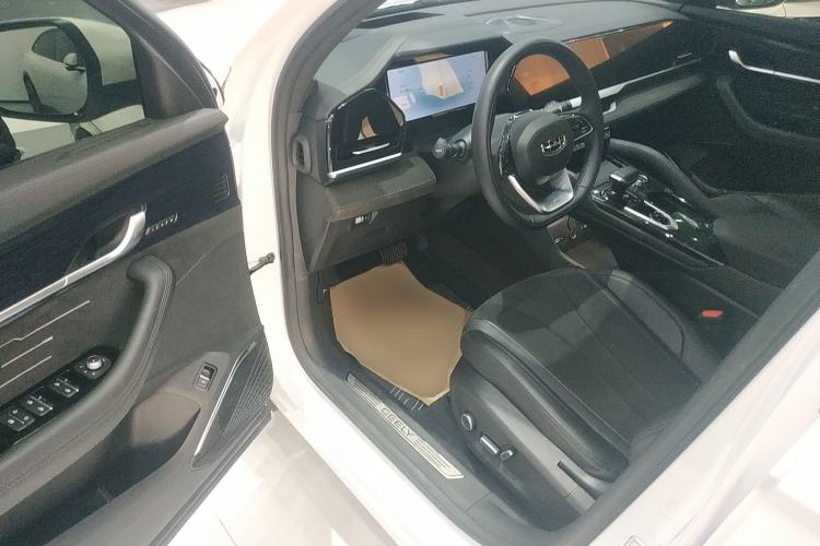 Used Geely Auto Monjaro L 2024 2.0TD High-Power Automatic Two-Wheel Drive Skyline Edition
