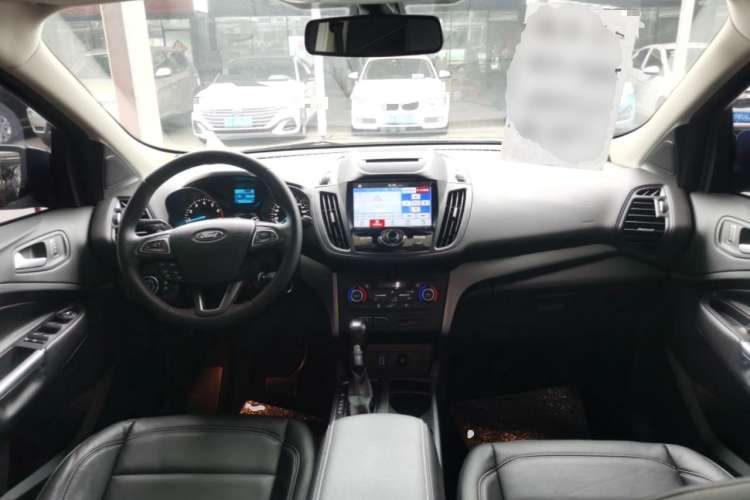 Used Ford Kuga 2017 EcoBoost 180 Two-Wheel-Drive Platinum Edition
