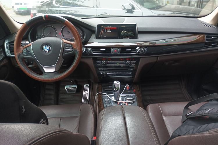 Used BMW X5 2015 xDrive28i
