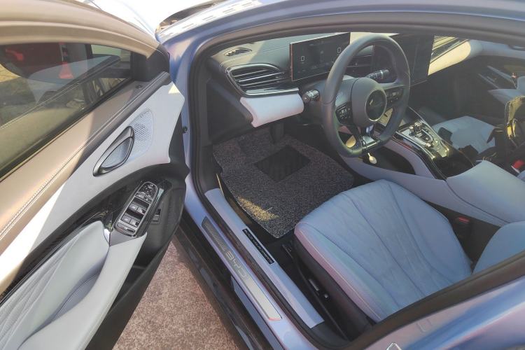 Used BYD Seal 2022 550 km Standard Range Rear-Wheel Drive Prestige Version