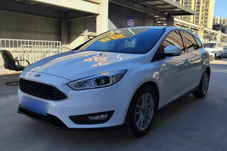 Used Ford Focus 2018 Hatchback Classic 1.6L Automatic Trendy SmartDrive Edition
