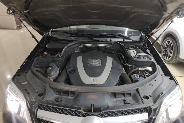 Used Mercedes-Benz GLK-Class 2013 Facelift GLK 300 4MATIC Fashion Edition
