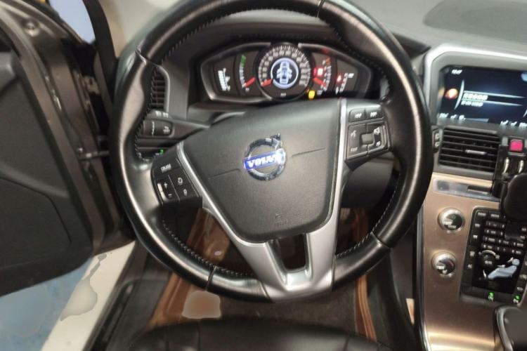 Used Volvo XC60 2015 T5 Smart Upgrade Model