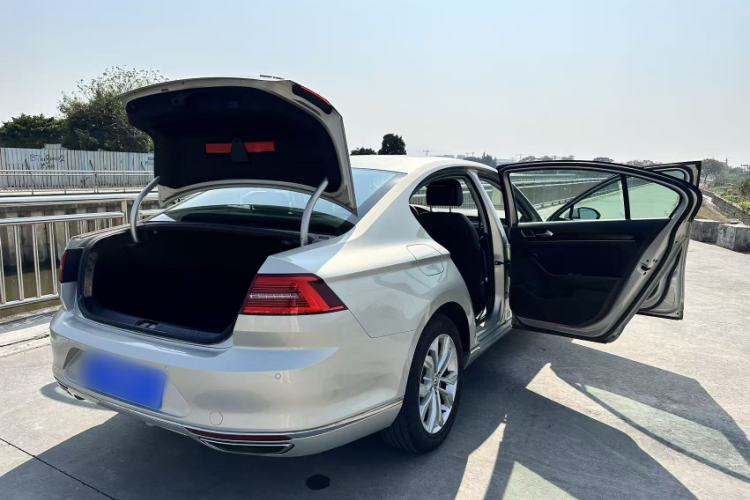 Used Volkswagen Magotan 2019 330TSI DSG Luxury Version China VI Standard