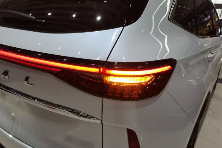 Used Haval H6 2024 1.5T Two-Wheel-Drive Classic Edition
