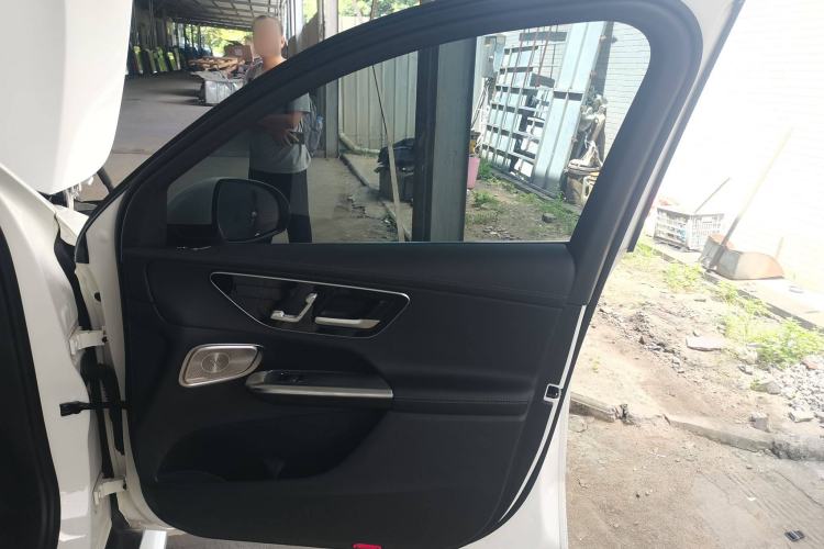 Used Mercedes-Benz GLC 2023 Facelifted GLC 300 L 4MATIC Luxury Version 5 Seats
