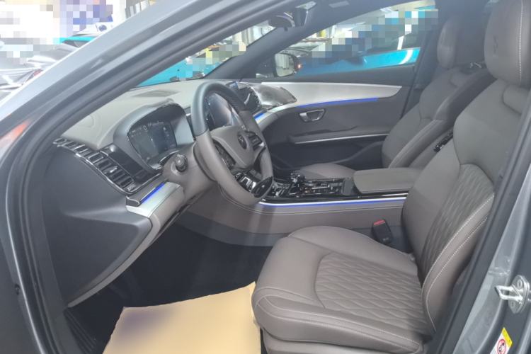 Used BYD Han 2025 DM-i 125KM Prestige Model
