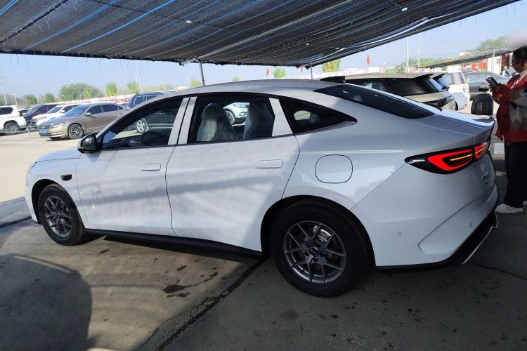 Used BYD Seal 06 New Energy 2025 DM-i Smart Drive 80KM Luxury Model
