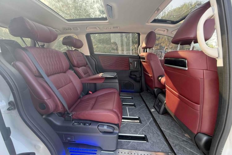 Used Honda Elysion 2022 2.0L eHEV Prestige Edition
