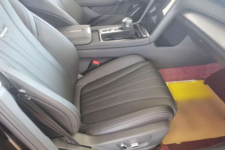 Used Hongqi H5 2023 1.5T DCT Smart Connect Flagship Edition
