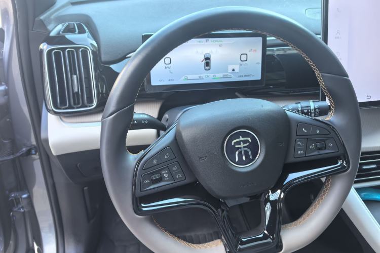 Used BYD Song Pro New Energy 2024 HONOR Edition DM-i 110KM Excellence Model
