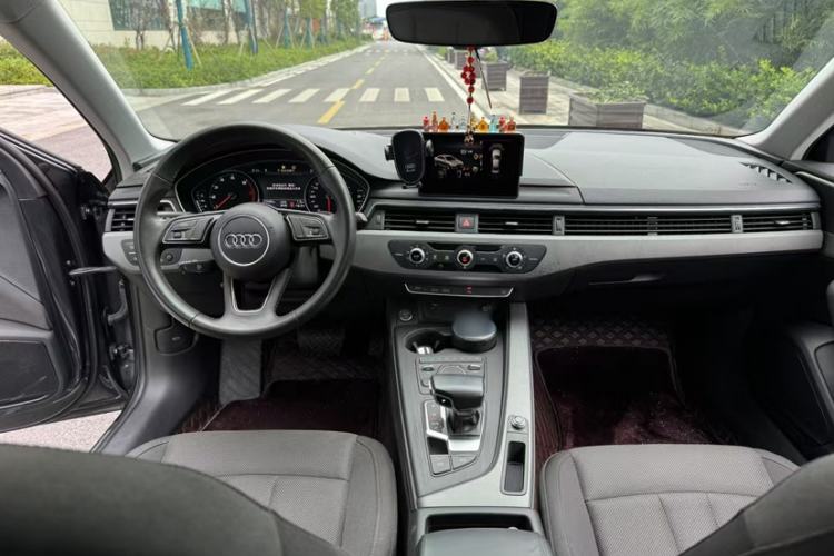 Used Audi A4L 2019 40 TFSI Ambition China VI