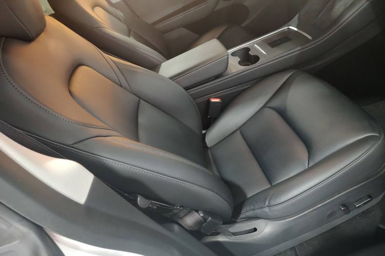 Used Tesla Model Y 2022 Performance High-Performance All-Wheel-Drive Version
