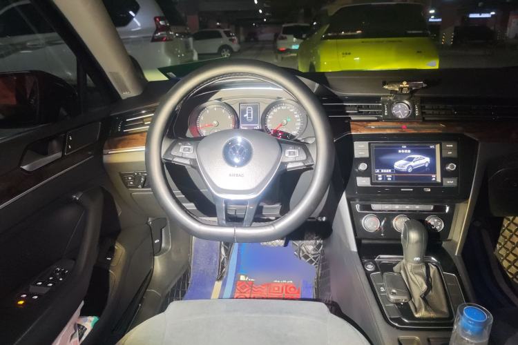 Used Volkswagen Magotan 2019 330TSI DSG Leading Model China VI Standard
