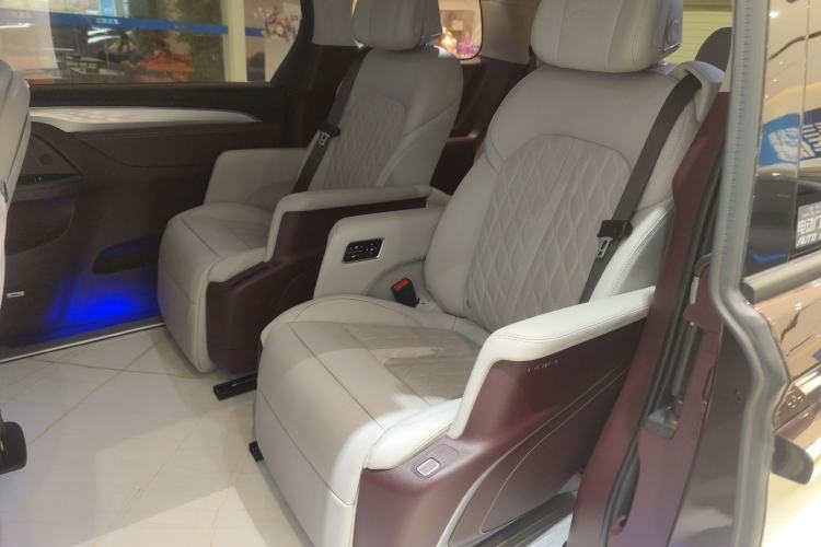 Used Buick GL8 2022 Avenir Aivia Six-Seat Deluxe Edition
