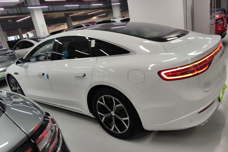 Used Hima Luxeed S7 2025 855 km Max