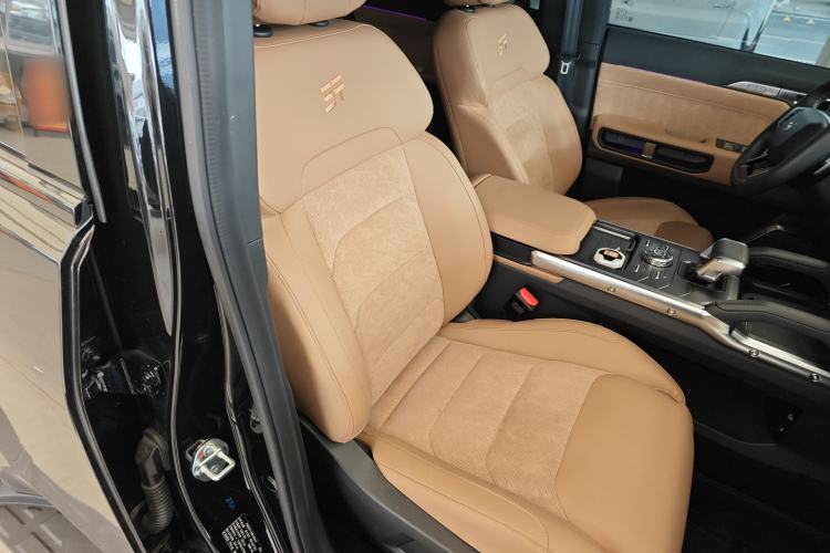 Used JETOUR Traveler 2023 2.0T All-Wheel Drive CrossPRO+
