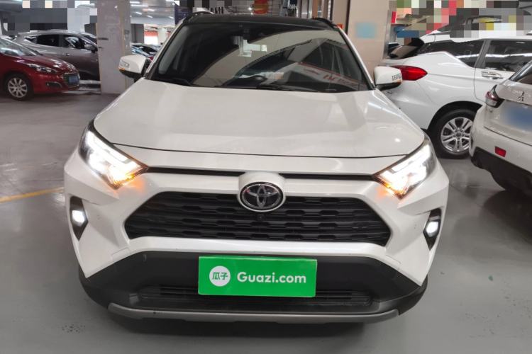 Used Toyota RAV4 2023 2.0L CVT Two-Wheel Drive Fashion Plus Edition
