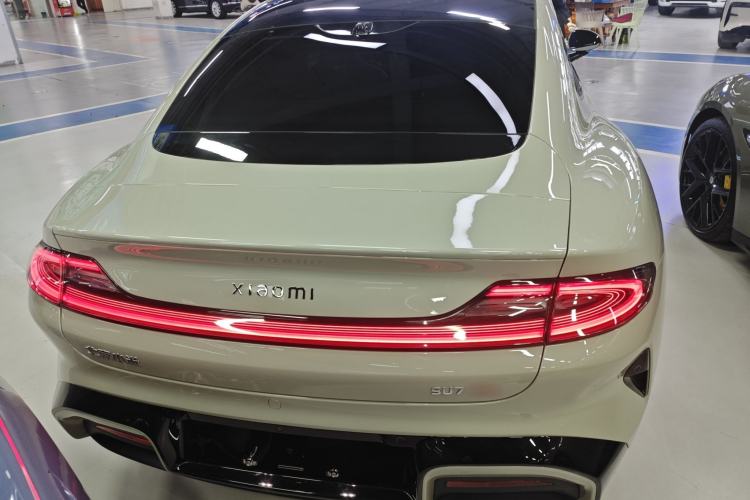 Used  SU7 2024 Four-Wheel Drive Ultra-Long Range Advanced Intelligent Driving Max Edition