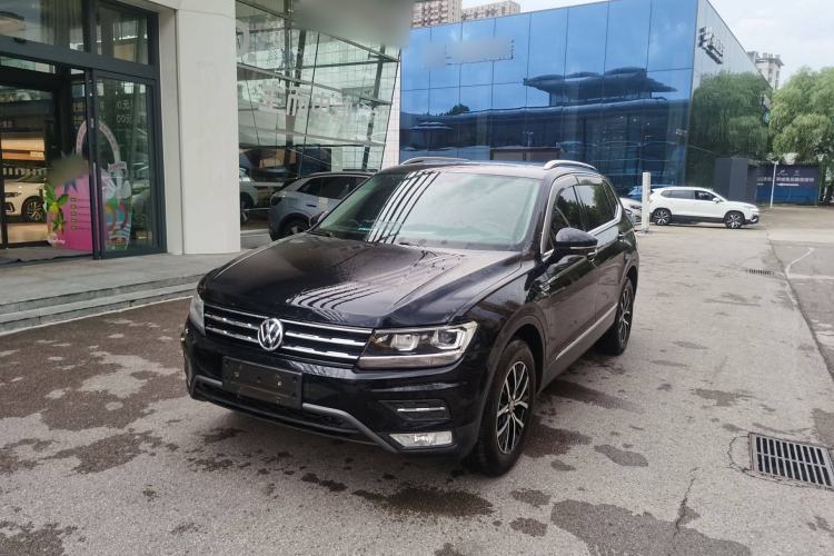Used Volkswagen Tiguan L 2017 330TSI Automatic Two-Wheel Drive Luxury Edition
