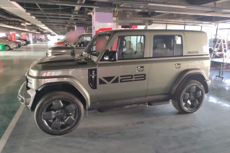 Used  V23 2025 501 Four-Wheel Drive Intelligent Driving Version
