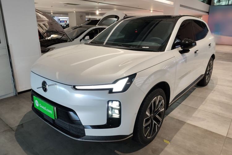 Used Volvo Volvo XC70 Plug-in Hybrid 