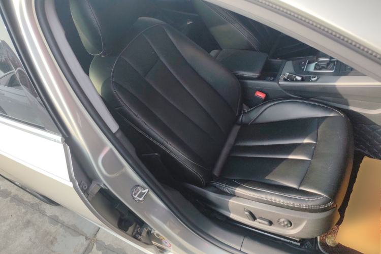 Used Audi A4L 2017 Plus 40 TFSI Ambition Model