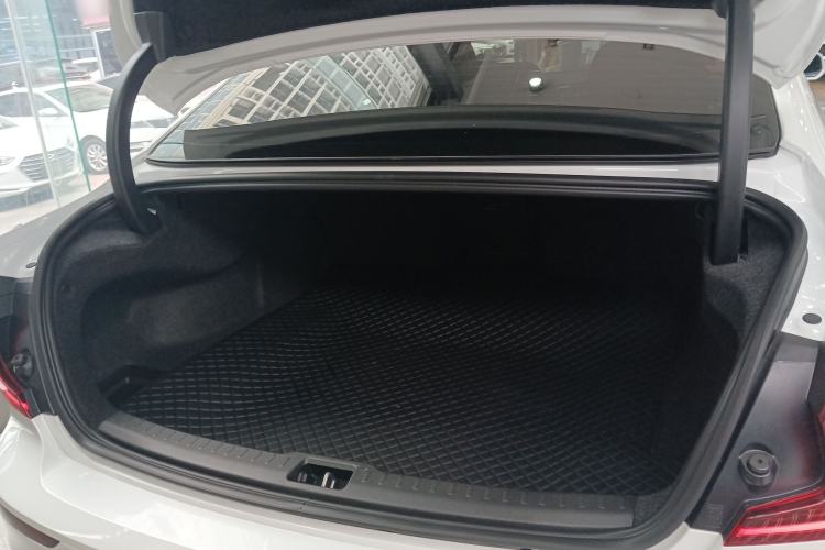 Used Volvo S60 2024 B4 Zhiyi Luxury Edition
