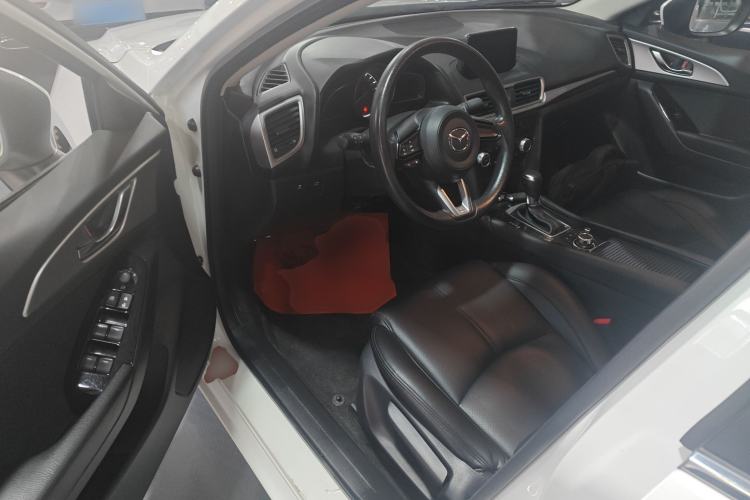 Used Mazda Mazda 3 Axela 2019 Cloud-Controlled Sedan 1.5L Automatic Luxury Model China VI Standard
