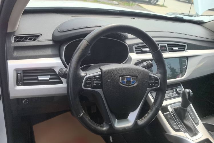 Used Geely Auto Emgrand X7 Sport 2018 1.8TD Automatic Two-Wheel Drive Smart Connect 4G Internet Edition
