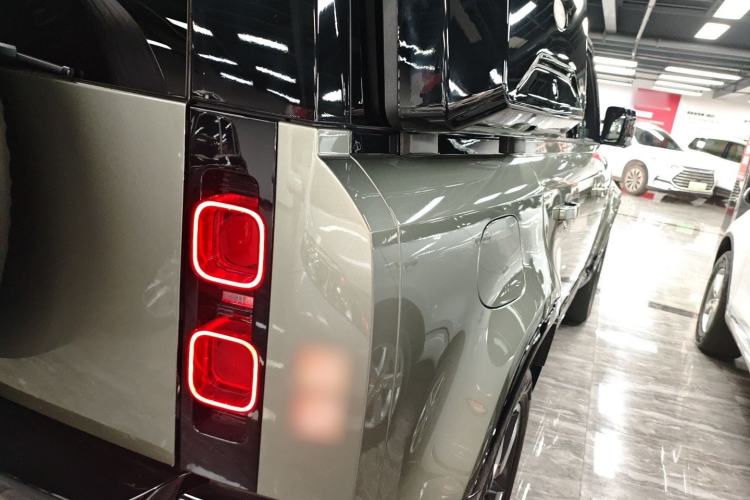 Used Land Rover Defender 2022 110 P400 X-DYNAMIC HSE
